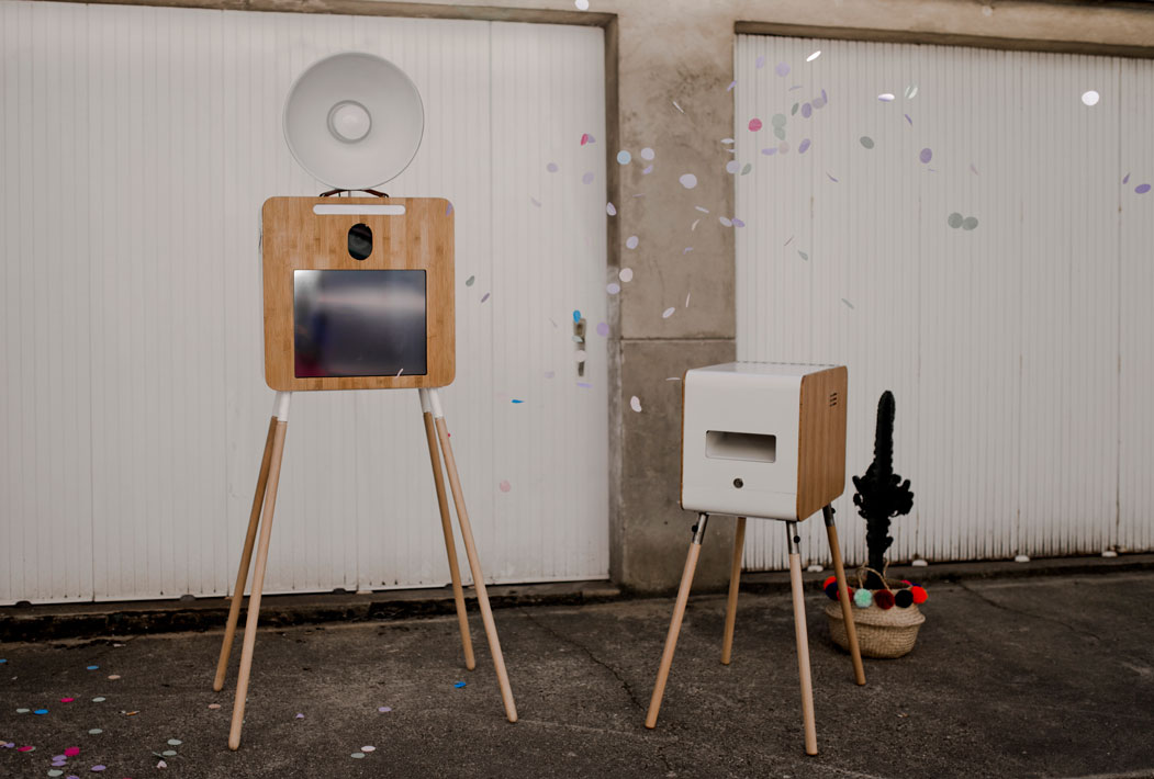 Location borne photobooth fotomatic en bois vintage et champêtre